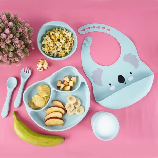 KAKAGUGU 6-Piece Bear-Shaped Baby Feeding Set with Suction Base – Plate, Bowl, Spoon, Fork, Bib, Glass – BPA-Free, Non-Toxic, Safe for Babies