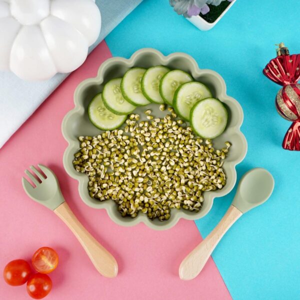 KAKAGUGU Lion-Shaped 3-Piece Baby Feeding Set – Plate, Spoon & Fork, BPA-Free, Non-Toxic, Microwave, Dishwasher & Freezer Safe – Olive