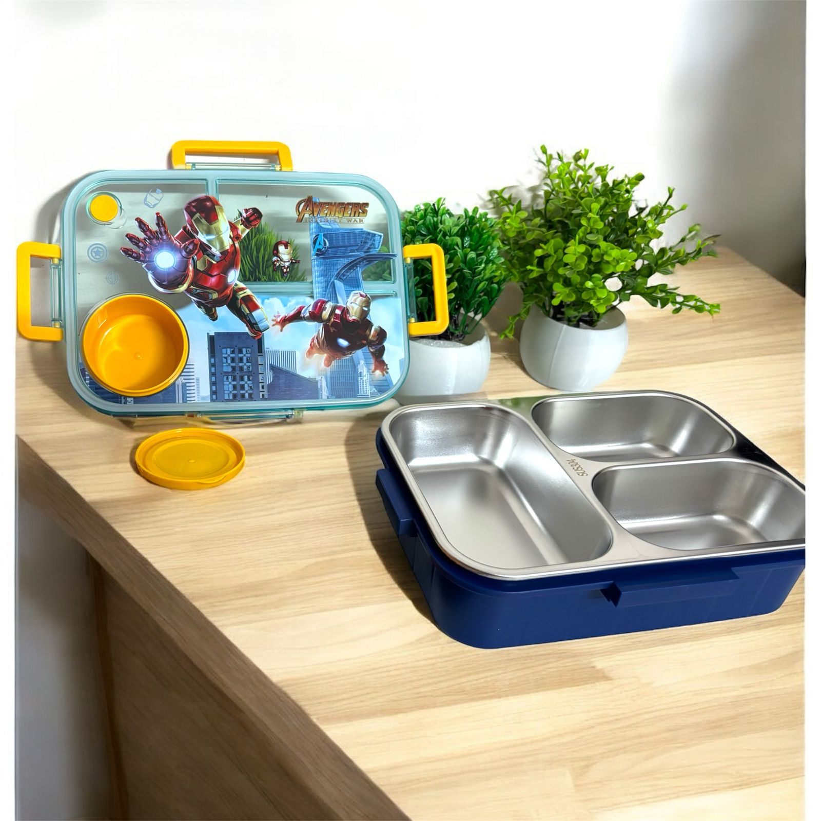 KAKAGUGU Avengers Iron Man 750 ml Stainless Steel Bento Lunch Box with 3 Compartments, Leak-Proof, Pressure Valve, Spoon, and Chopsticks - Image 2